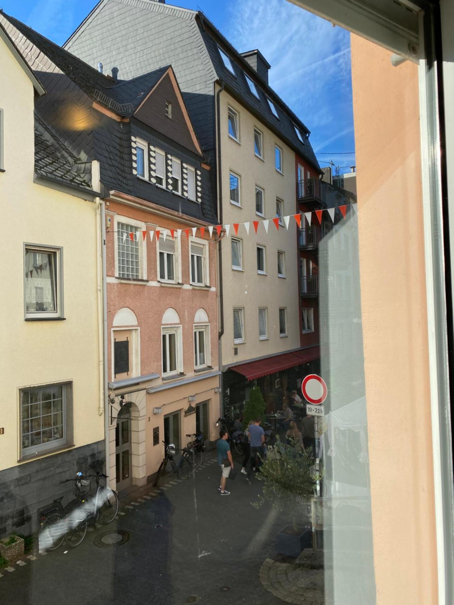 Ferienwohnung Zentral An Der Moselpromenade ツェル・アン・デル・モーゼル エクステリア 写真