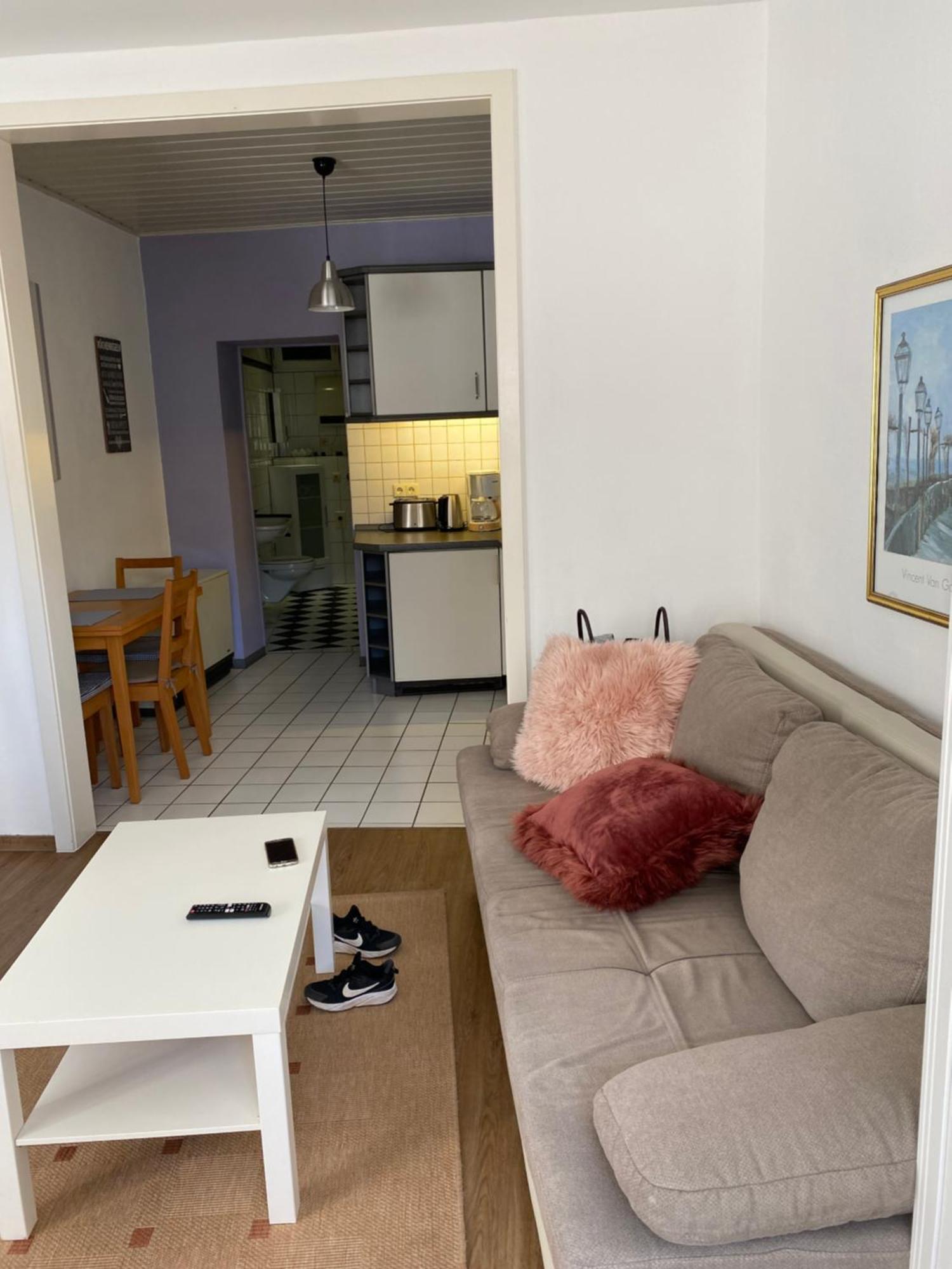 Ferienwohnung Zentral An Der Moselpromenade ツェル・アン・デル・モーゼル エクステリア 写真